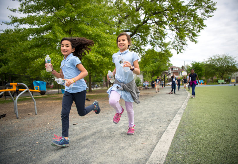 fourth grade students at Maury's water walk